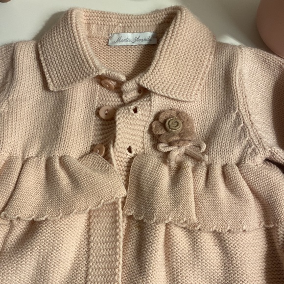 Three button sweater - Picture 2 of 2